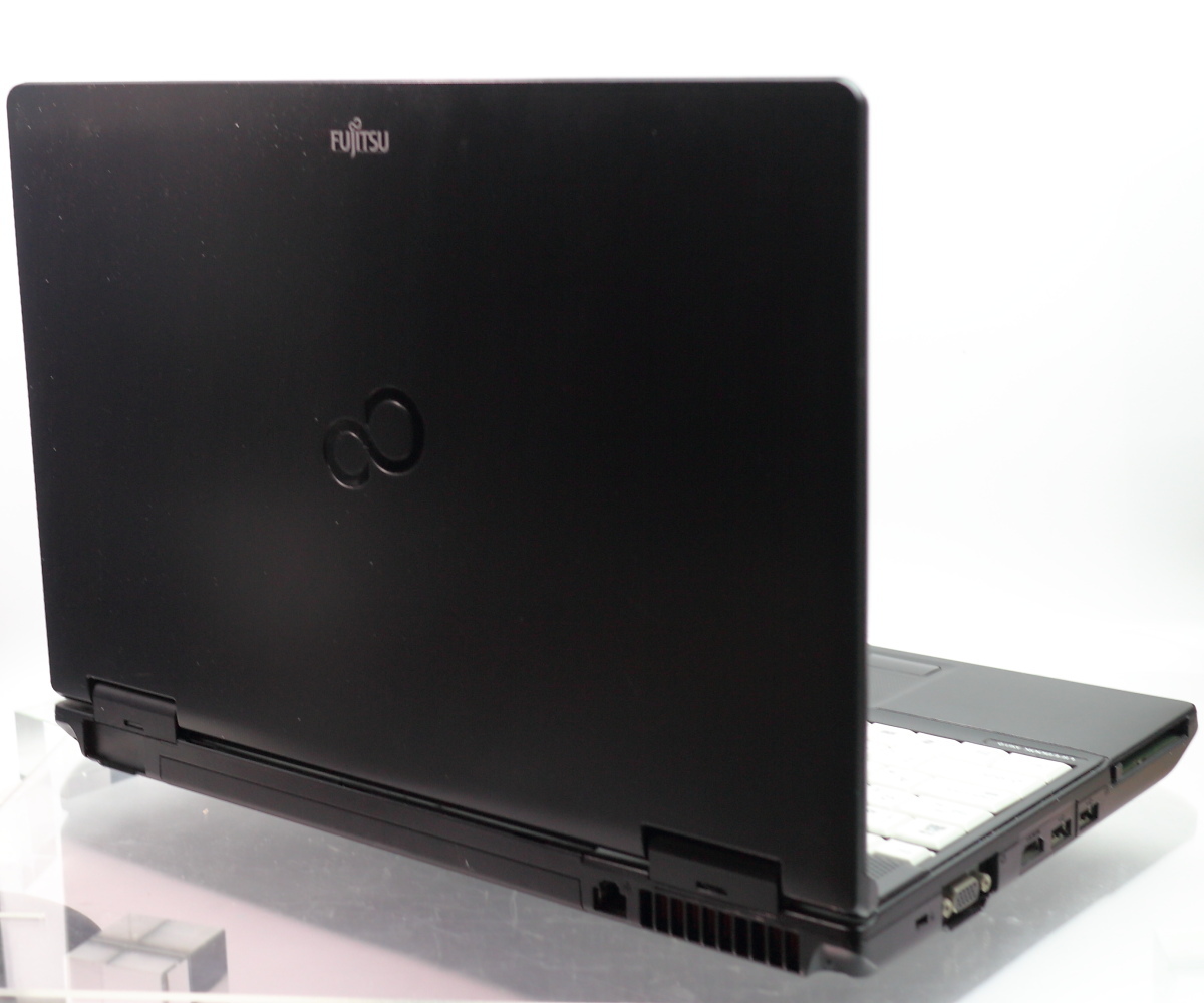 富士通 LIFEBOOK A561/D/Core i5-2450M(2.50GHz/2コア4スレッド)/4GBメモリ/HDD320GB/DVD-ROM/15.6TFT/Windows7 Professional 64bit #1230_画像2