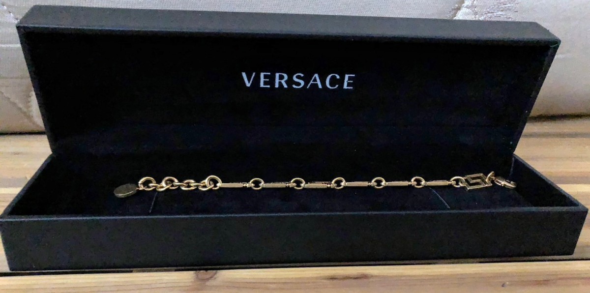 美品 VERSACE グレカ Gロゴ ブレスレット ゴールド　ヴェルサーチェ　ヴェルサーチ　メデューサ_画像3