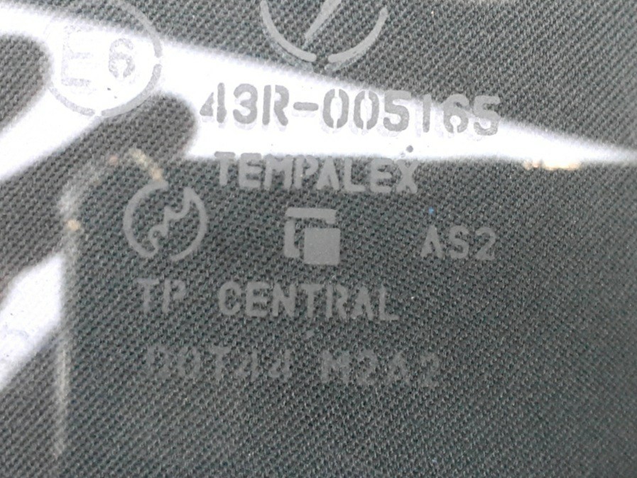 TT2 サンバー トラック リアガラス CENTRAL M2A2 グリーン スバル 65103TC000_画像5