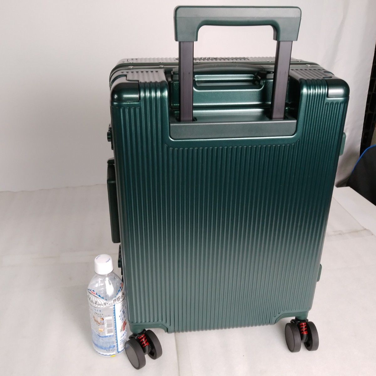 す129　Sサイズ　フレーム　フロントオープン　 スーツケース　 機内持ち込み　USB　サスペンション　ストッパー　グリーン