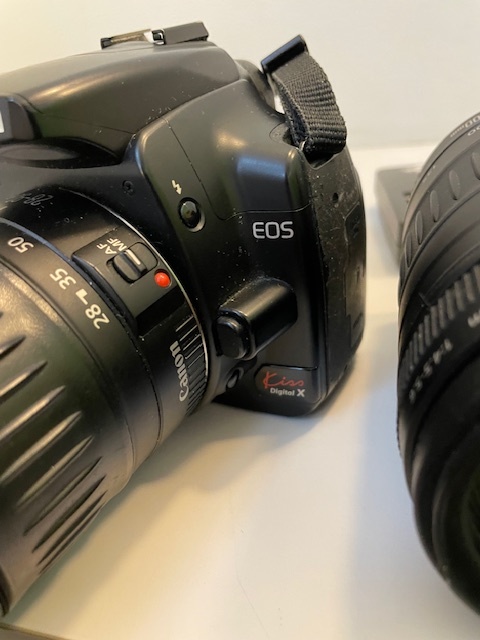 通電確認 Canon キヤノン EOS Kiss Digital X EF 28-90mm 1:4-5.6 III ZOOM LENS EF 90-300mm 1:4.5-5.6 一眼レフデジタルカメラ_画像2