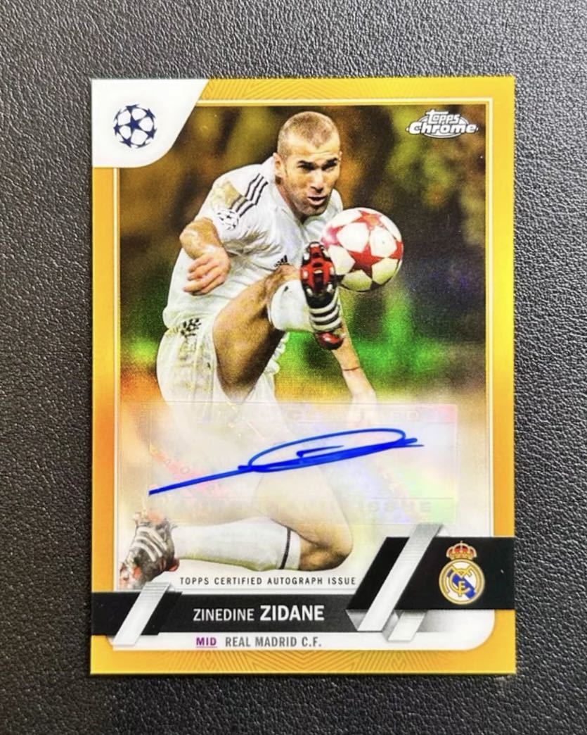 ★SSP★50枚限定★ Zinedine Zidane ジダン 2022-23 Topps Chrome UEFA Club Competition Real Madrid 直筆サイン Auto_画像1