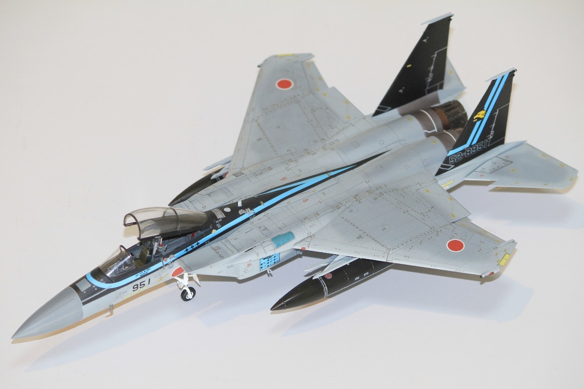 【戦闘機プラモデル模型完成品】ファインモールド F-15J J-MSIP 951号機 トップガンマーベリック コラボ塗装 航空幕僚監部広報室撮影時仕様_画像2