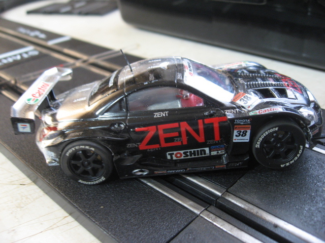 1/43 GT500　 ZENT CERUMO SC430　改造スロットカー_画像2