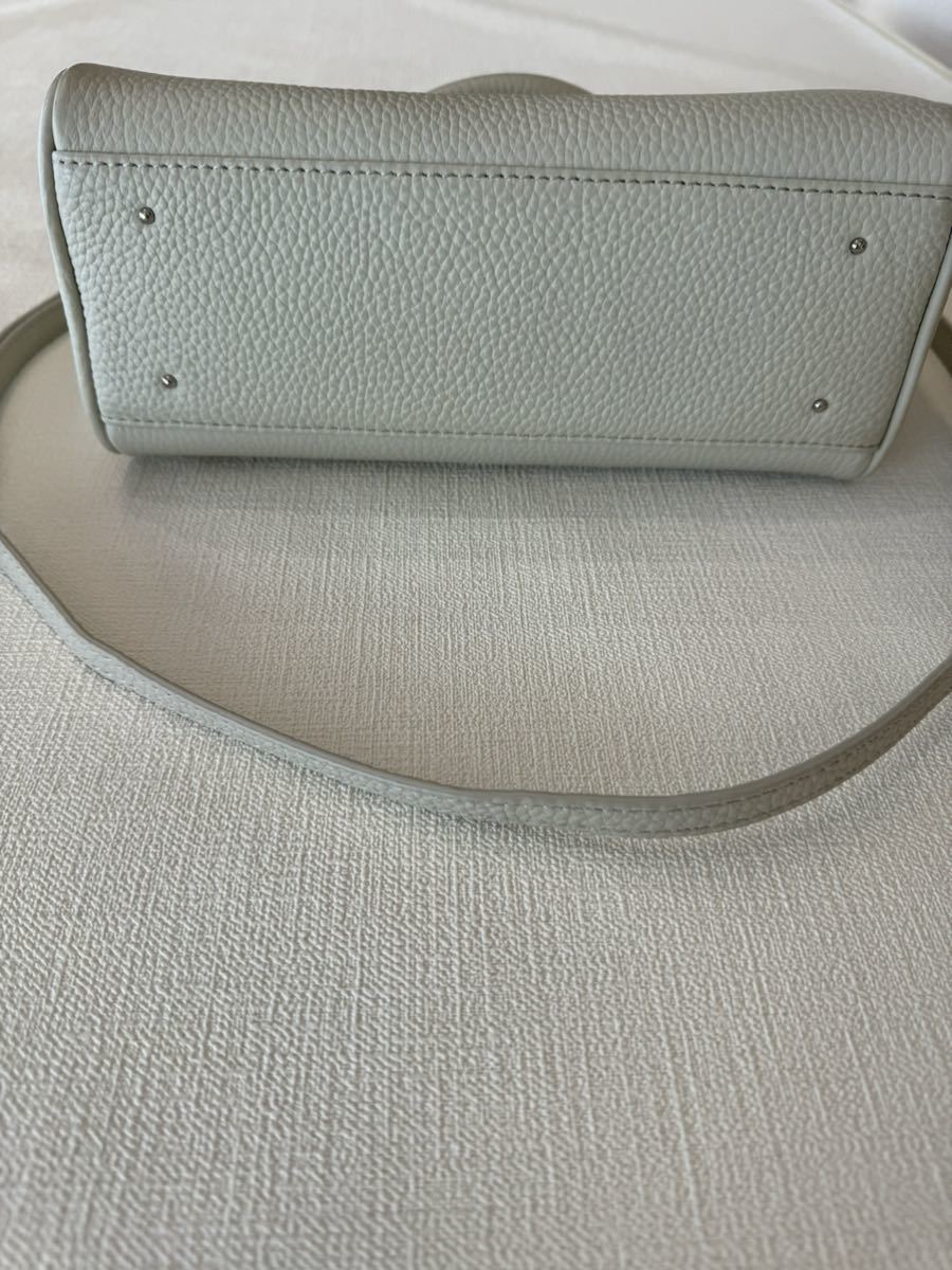 VASIC(ヴァジック) EVER MINI(エバーミニ)バッグ アイボリー VASIC(ヴァジック) EVER MINI(エバーミニ)バッグ アイボリー