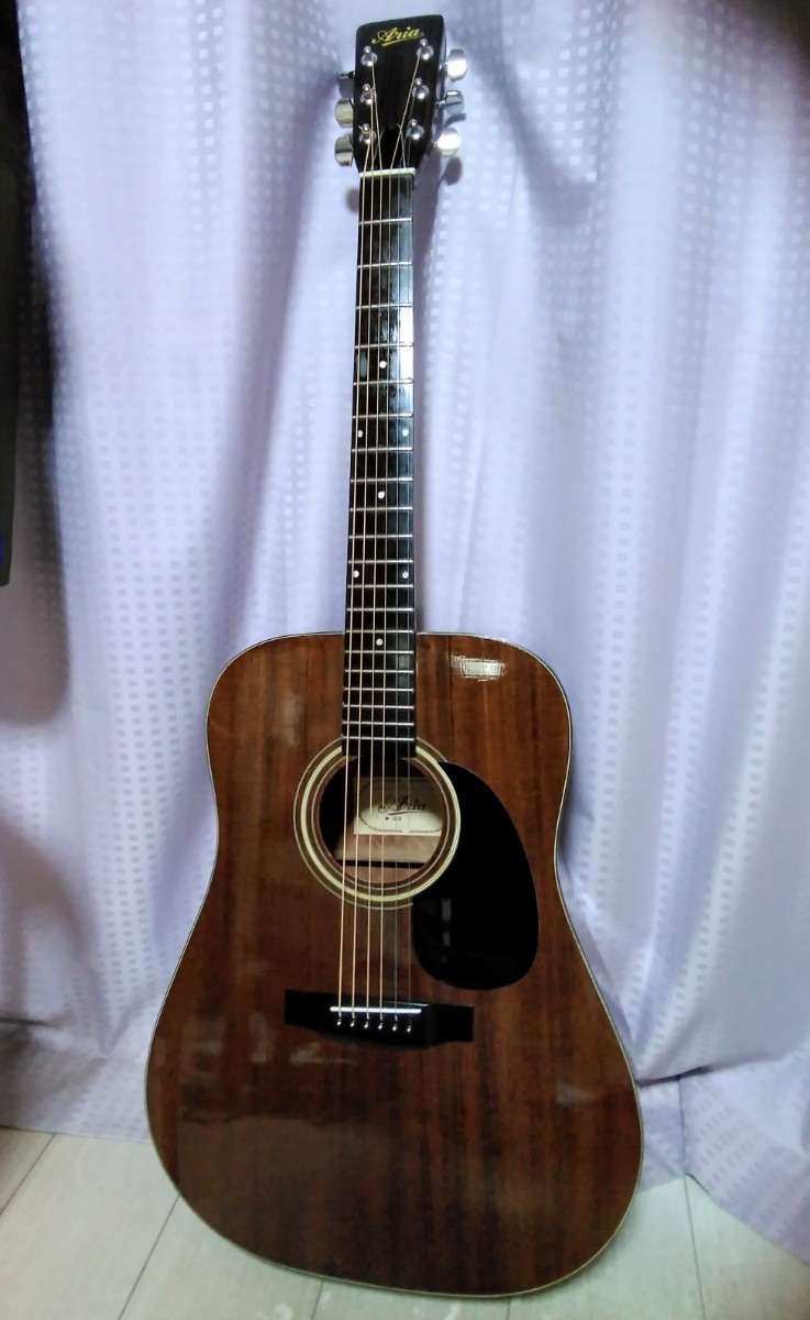 再出品最終です ギター　アリア　アコースティックギター　1970年代後期　-　コア材　珍品　　Aria W-20K　　美品　　ハワイアン 奏者 等_画像2