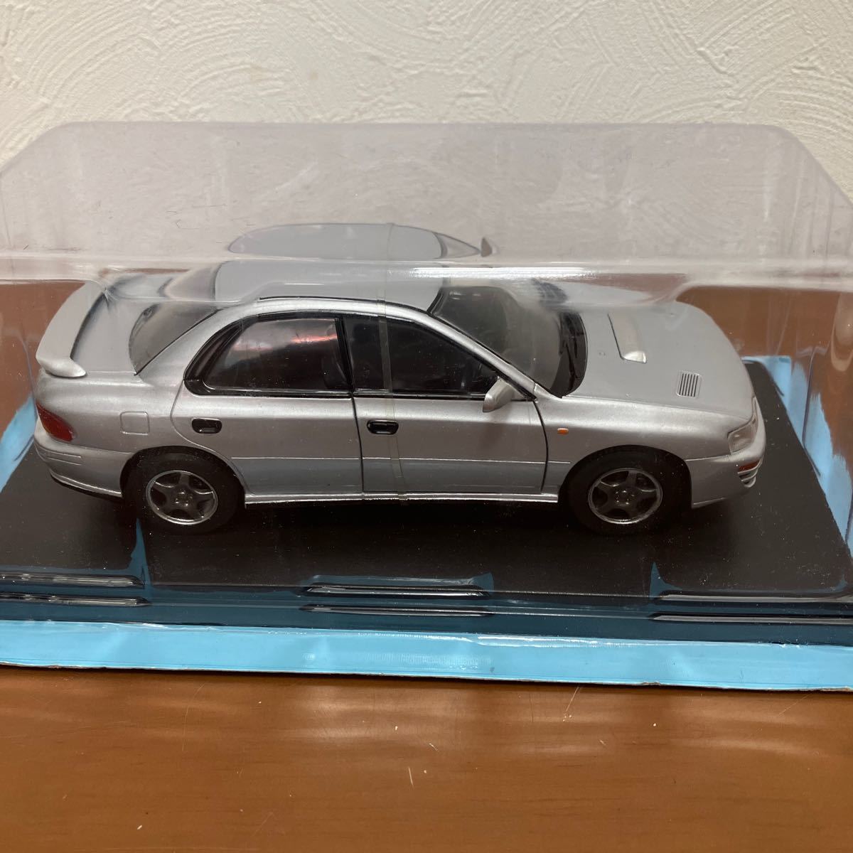 アシェット 1/24 国産名車コレクション vol.47 スバル インプレッサ WRX 1992の画像3