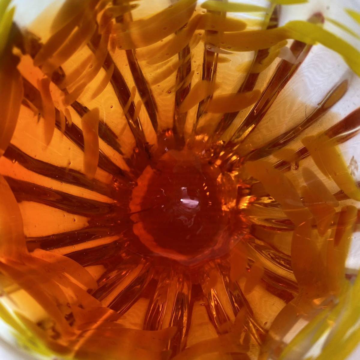 ダイアモンドグラス ガラス製 花瓶 フラワーベース 硝子 マーブル オレンジ系 花器 花入 花刺し レトロ 置物 インテリア 飾 ジャンクの画像4