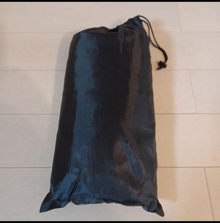 【新品、未使用】アウトドアバッグ　レジャーシートになるバッグ　2wayバッグ