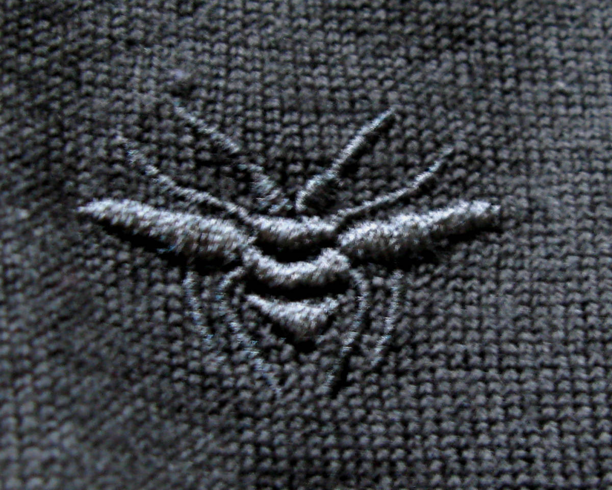 Dior Homme ディオールオム BEE 蜂 刺繍 Vネック ニット 黒 S （セーター クリスチャンディオール knit sweater