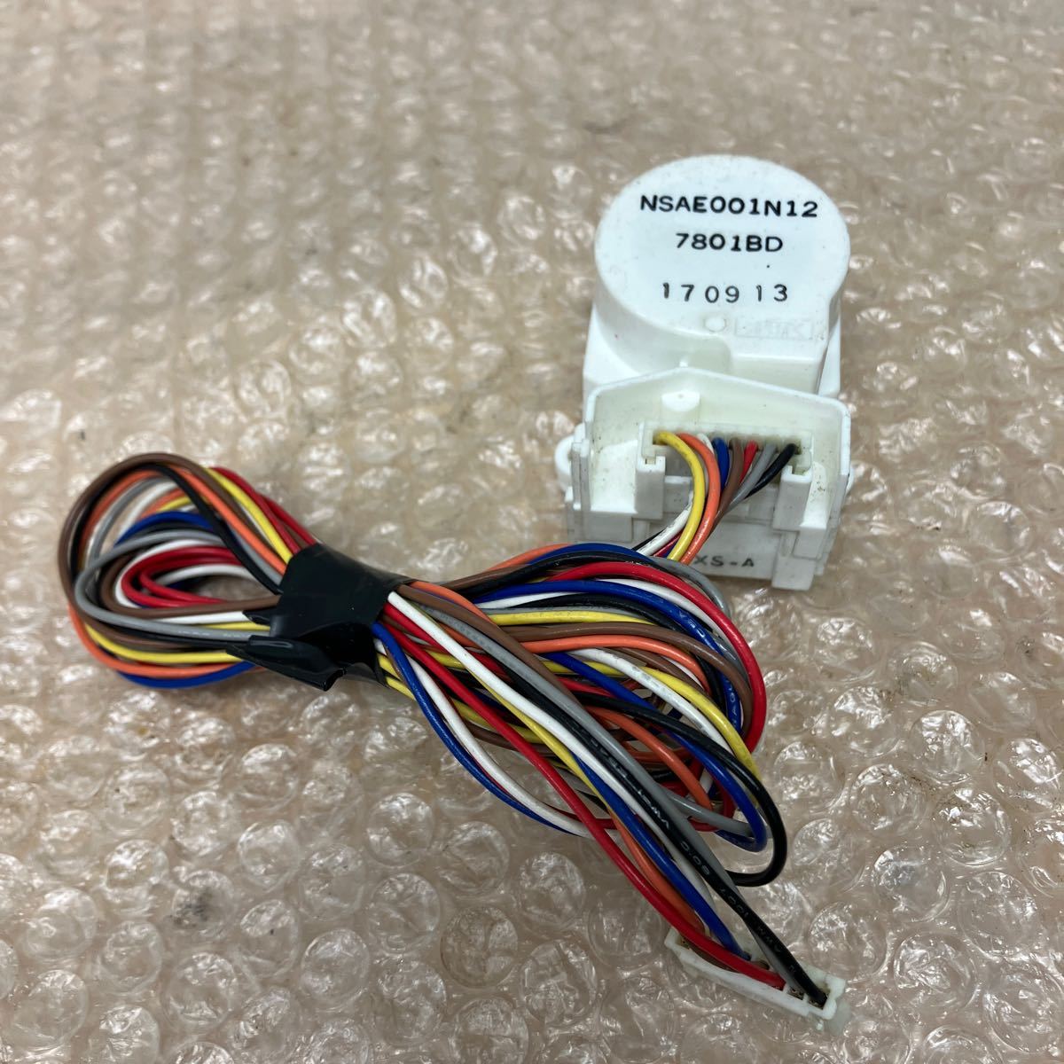 ジャンク 中古 ヒートポンプ給湯機 NSAE001N12 混合弁 ジャンク 中古 ヒートポンプ給湯機 NSAE001N12 混合弁