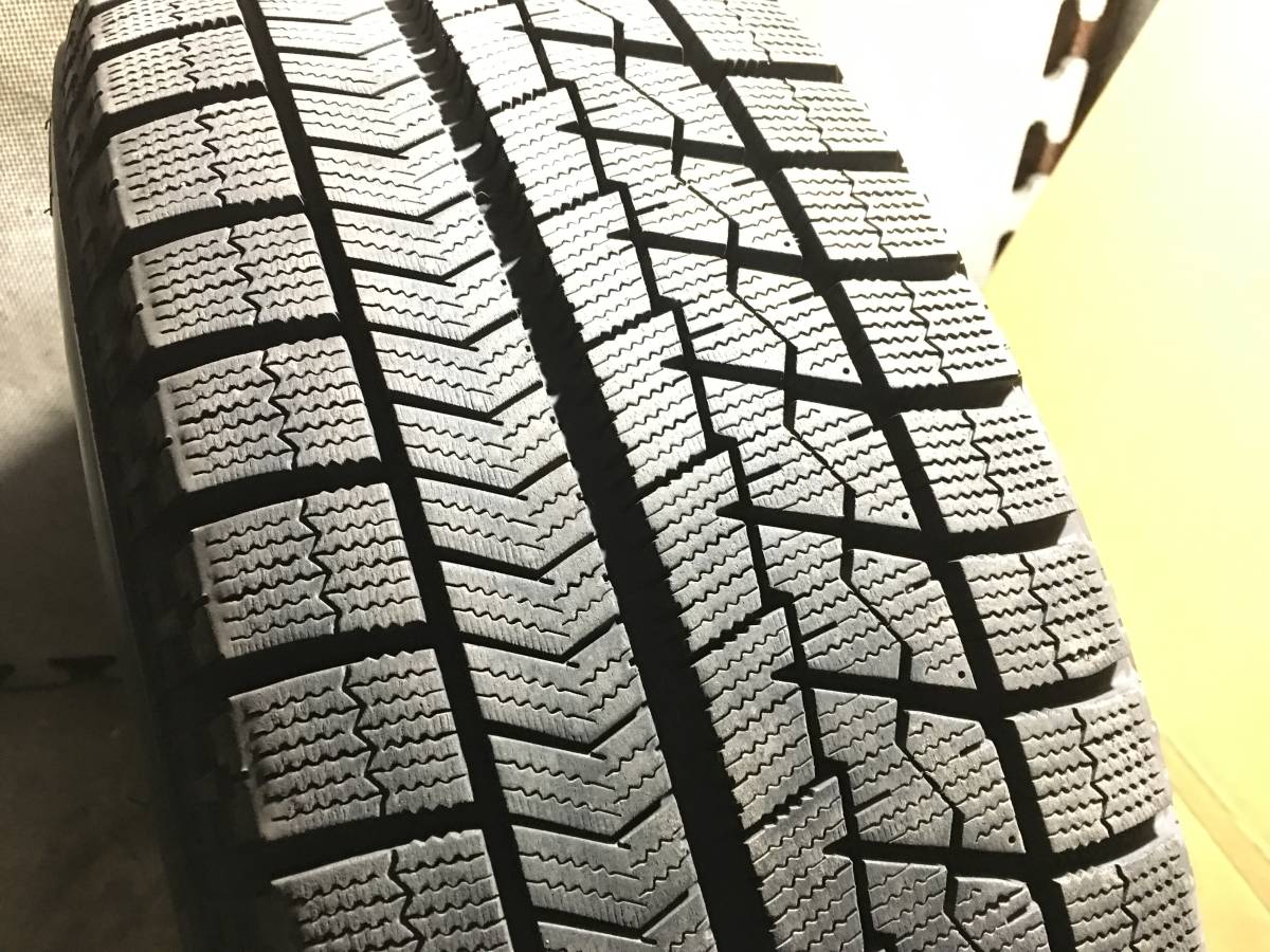 【200系ハイエース】バリ山19年製225/60R17ブリヂストン VRXスタッドレスタイヤ＆125系ハイラックス純正アルミホイール ４本