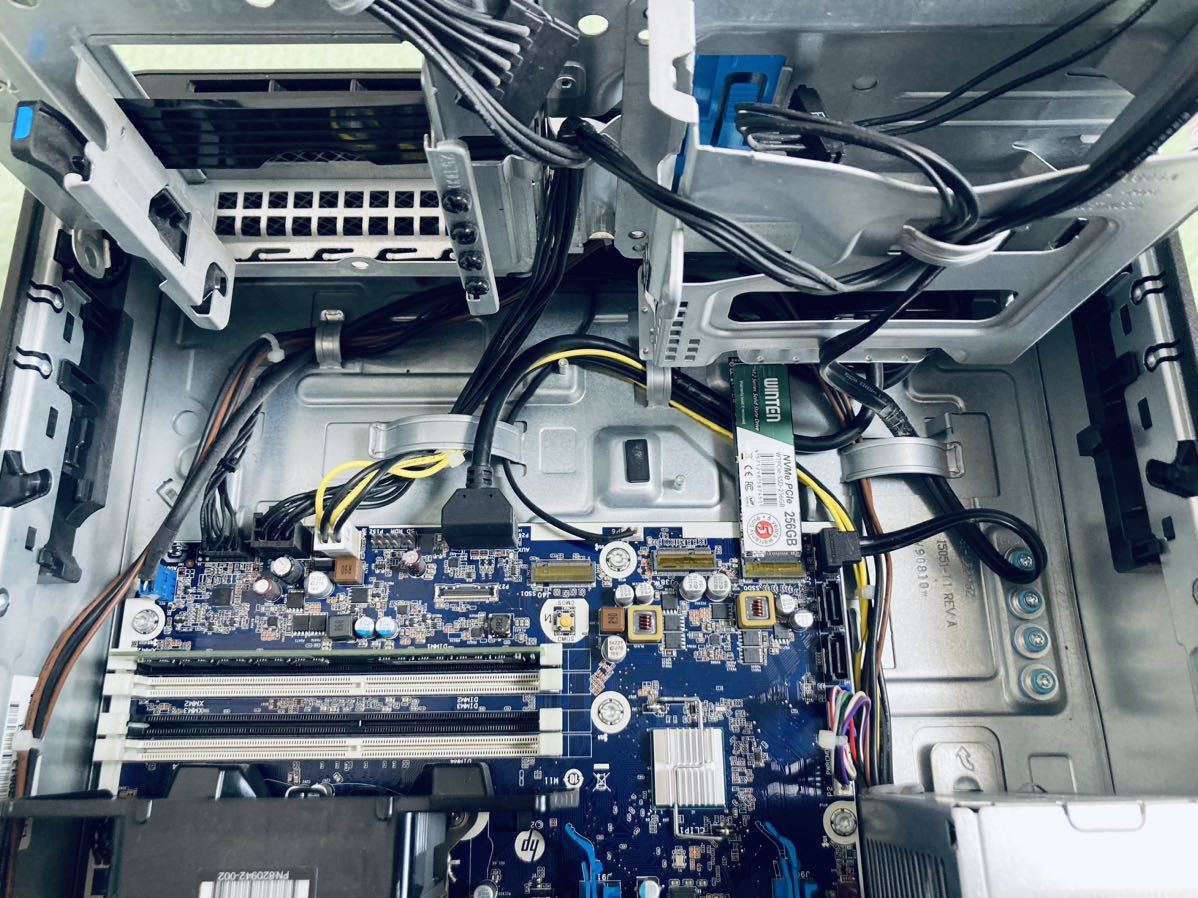 HP Z2 SFF G4 Workstation/Xeon E-2144G/256GB NVMe M 2 SSD/4GB HP Z2 SFF G4 Workstation/Xeon E-2144G/256GB NVMe M 2 SSD/4GB