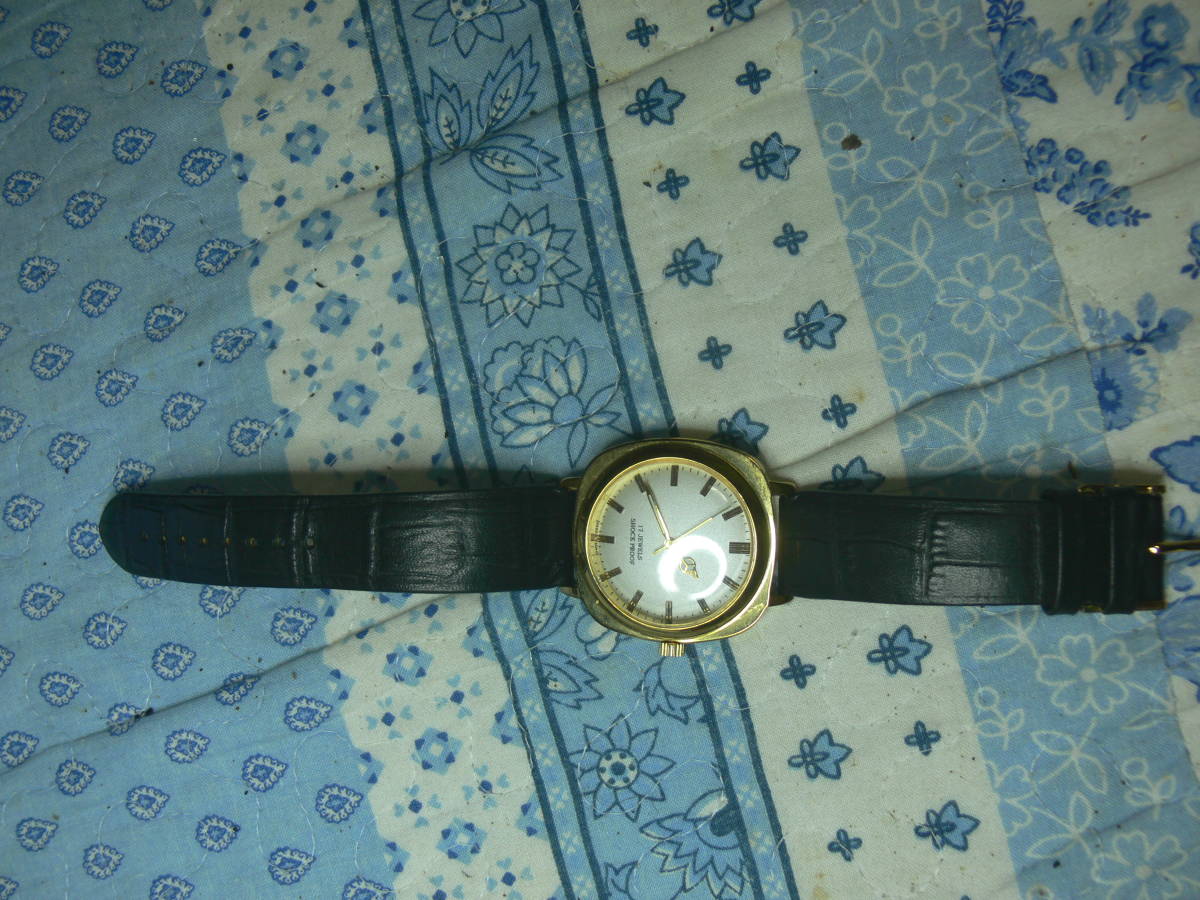 １７ＪＥＷＥＬＳ　ＳＨＯＣＫ　ＰＲＯＯＦ　腕時計　中古品　稼動品