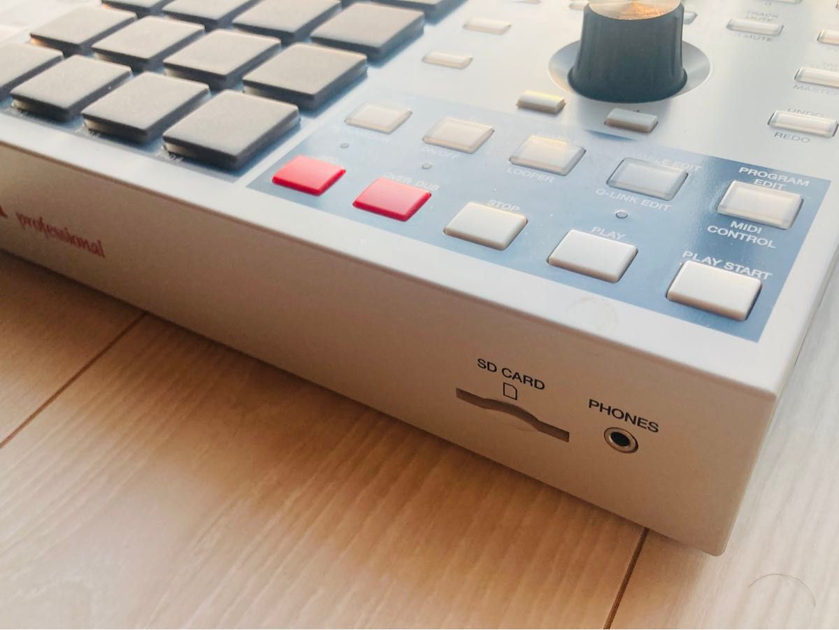 美品 AKAI MPC ONE Special Retro Edition 希少|Yahoo!フリマ 美品 AKAI MPC ONE Special Retro Edition 希少|Yahoo!フリマ