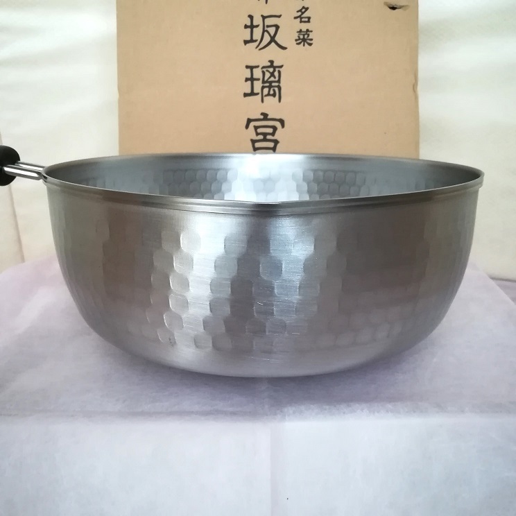 新品 未使用 雪平 行平 鍋 赤坂璃宮 厳選 IH ガス 兼用 槌目入り 日本製 24cm 大 ステンレス 調理器具 片手鍋 キッチン 料理 調理 よこやま_画像5