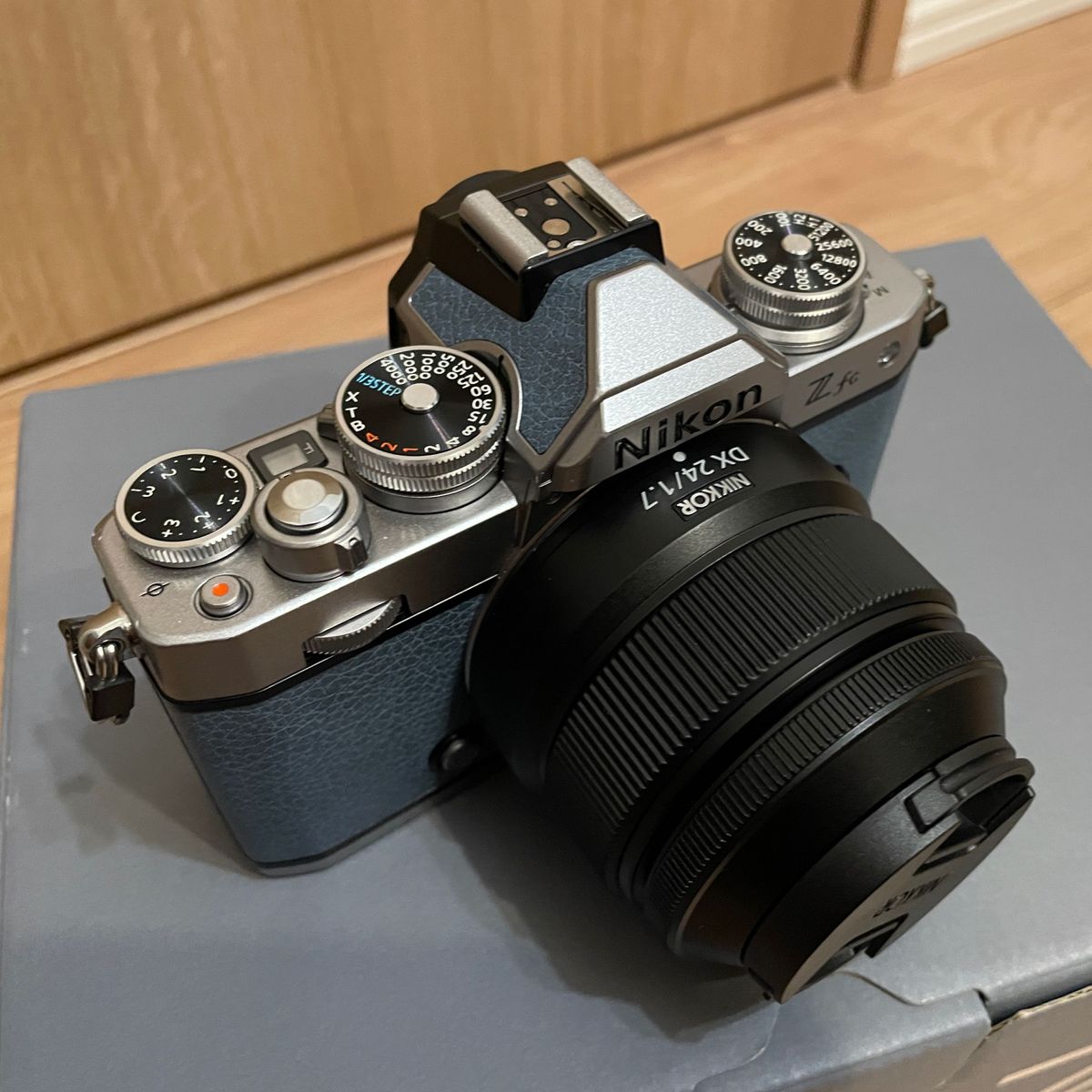 Nikon Zfc シルバー本体とレンズ DX 24mm F1 7|Yahoo!フリマ Nikon Zfc シルバー本体とレンズ DX 24mm F1 7|Yahoo!フリマ