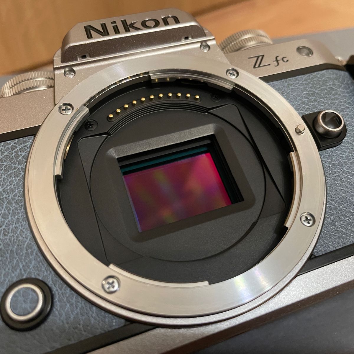 Nikon Zfc シルバー本体とレンズ DX 24mm F1 7|Yahoo!フリマ Nikon Zfc シルバー本体とレンズ DX 24mm F1 7|Yahoo!フリマ