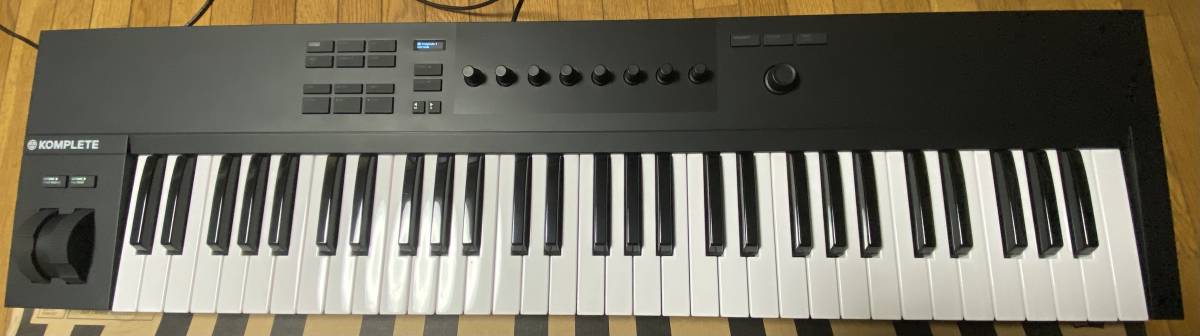 Native Instruments Komplete Kontrol A61(トランスファーID付き）_画像1