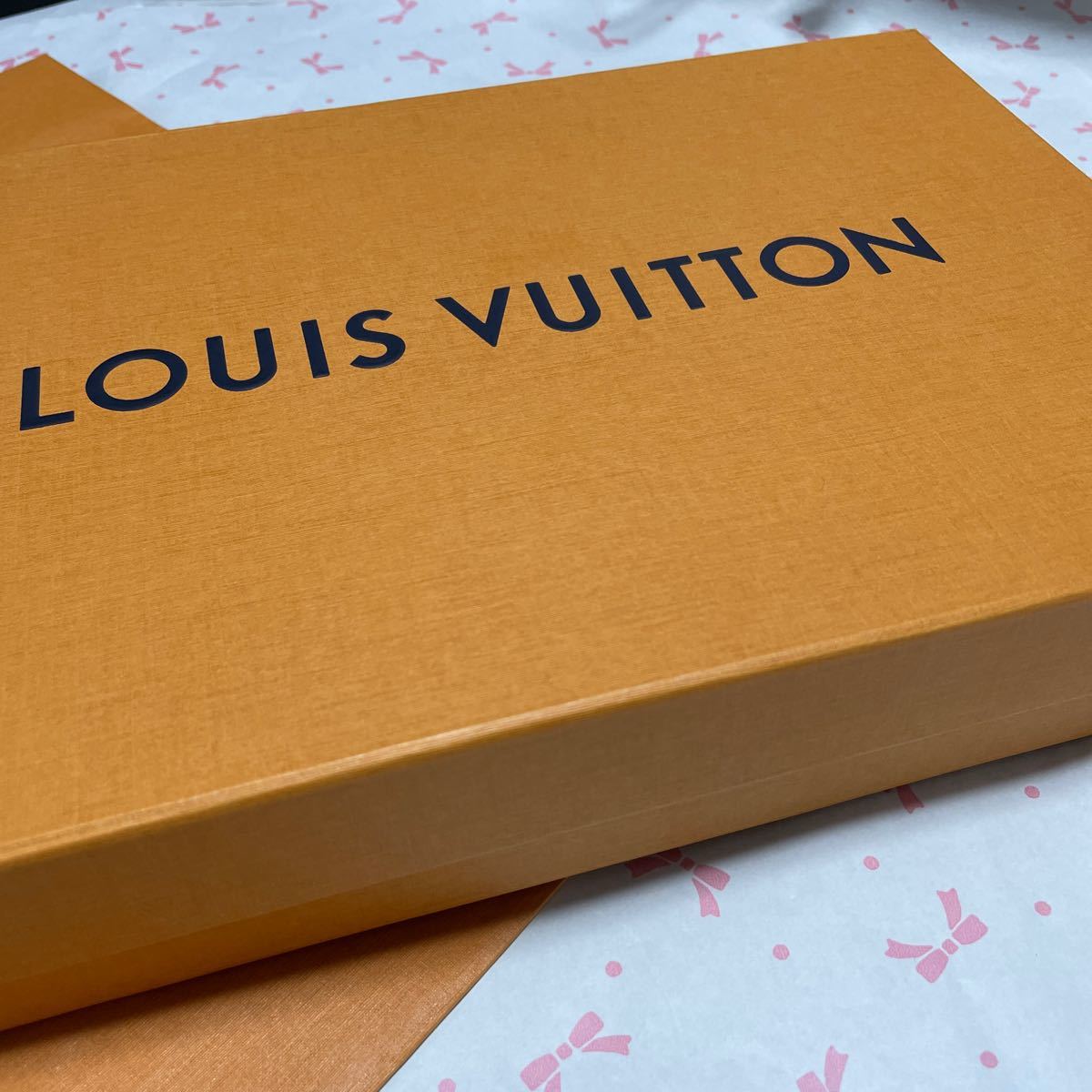 美品　ルイヴィトン VUITTON 中古 空き箱 BOX ヴィトン 袋 ショップ袋 ショッパー　赤リボン　金メッセージカード　領収証入れ_画像2