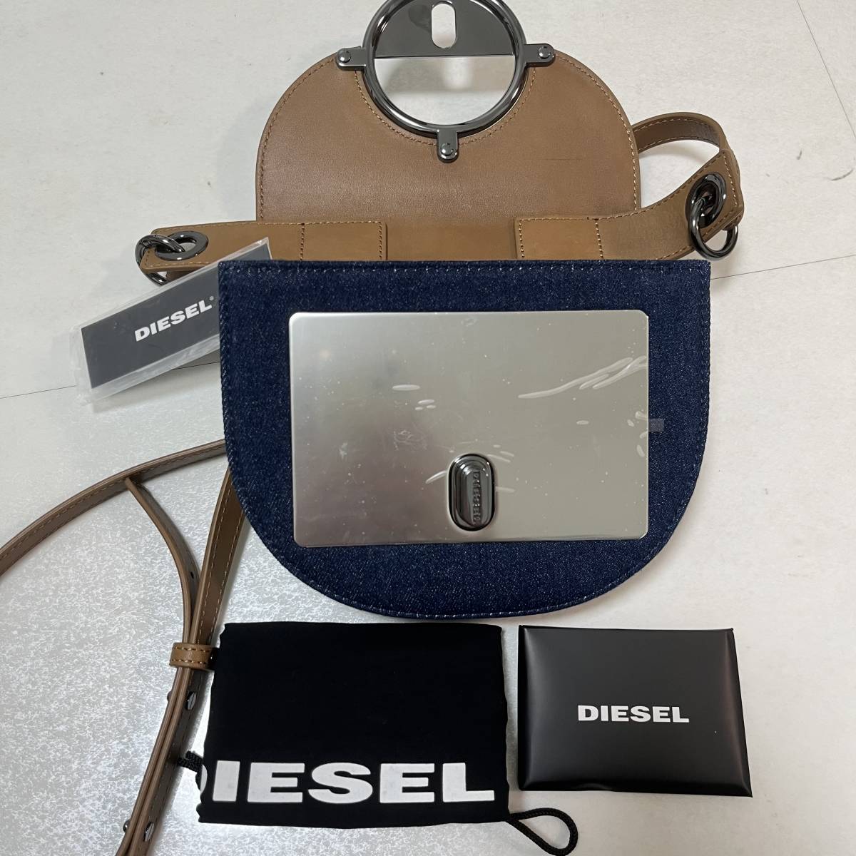 ★新品未使用/DIESEL/価格44000円★タグ.カード付 ディーゼル レディース バティック レザー デニム ミニ クロスボディ バック _画像4