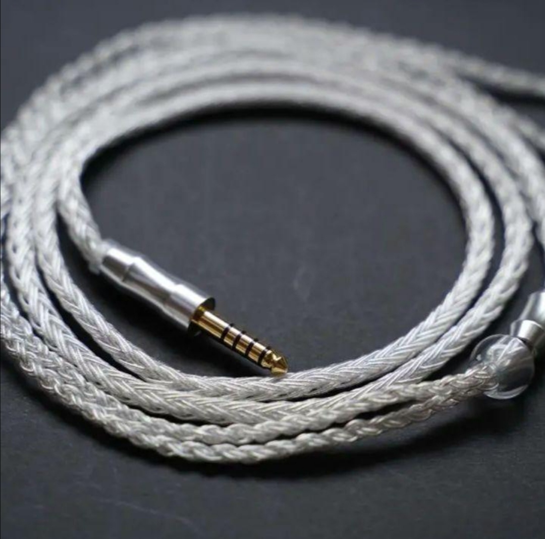 1点のみ!最高スペック16芯 7N OCCケーブル ダブル3.5mm/4.4mm(銀色) オーディオ機器 1点のみ!最高スペック16芯 7N OCCケーブル ダブル3.5mm/4.4mm(銀色) オーディオ機器
