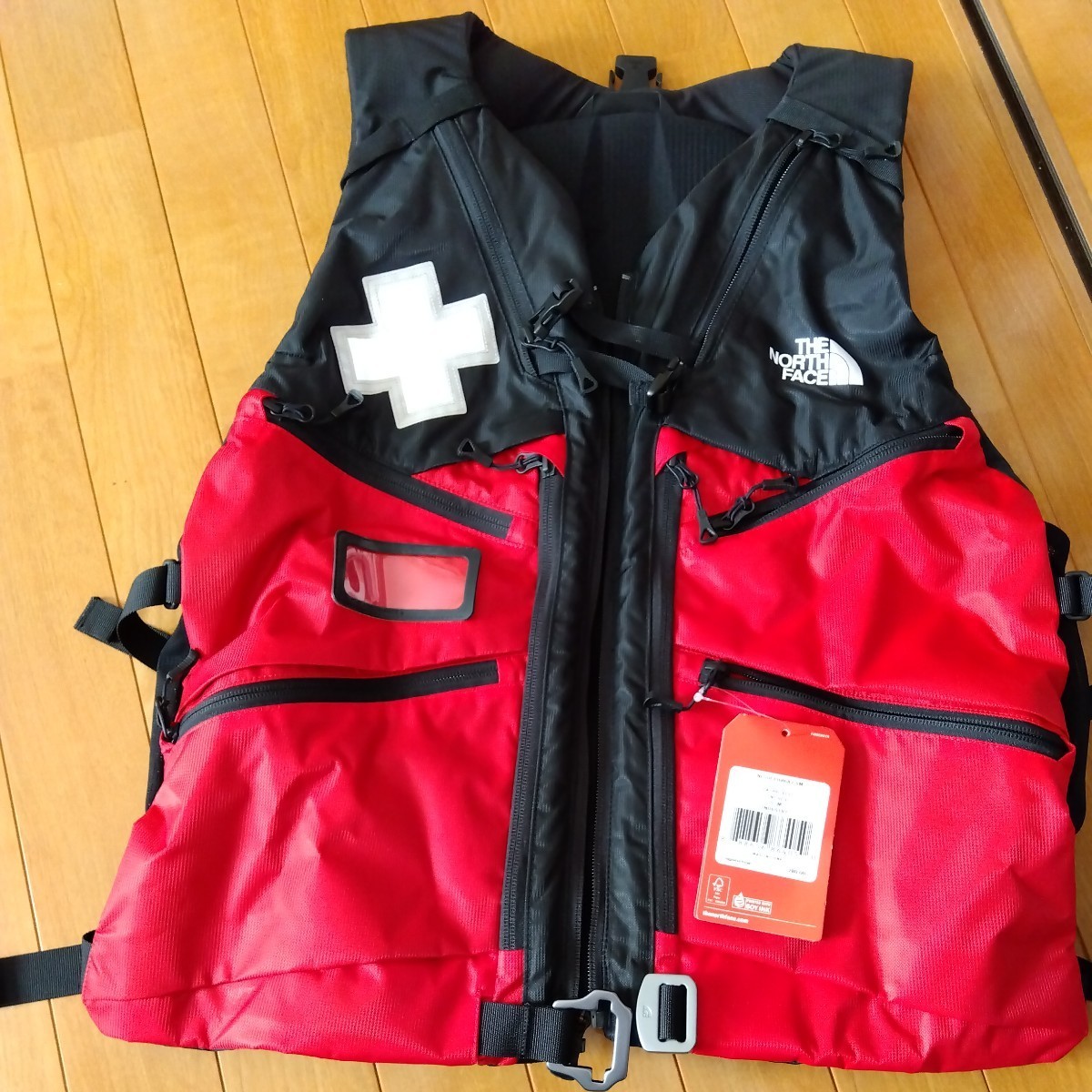 The North Face Patrol Vest with Attached Backpack ノース The North Face Patrol Vest with Attached Backpack ノース