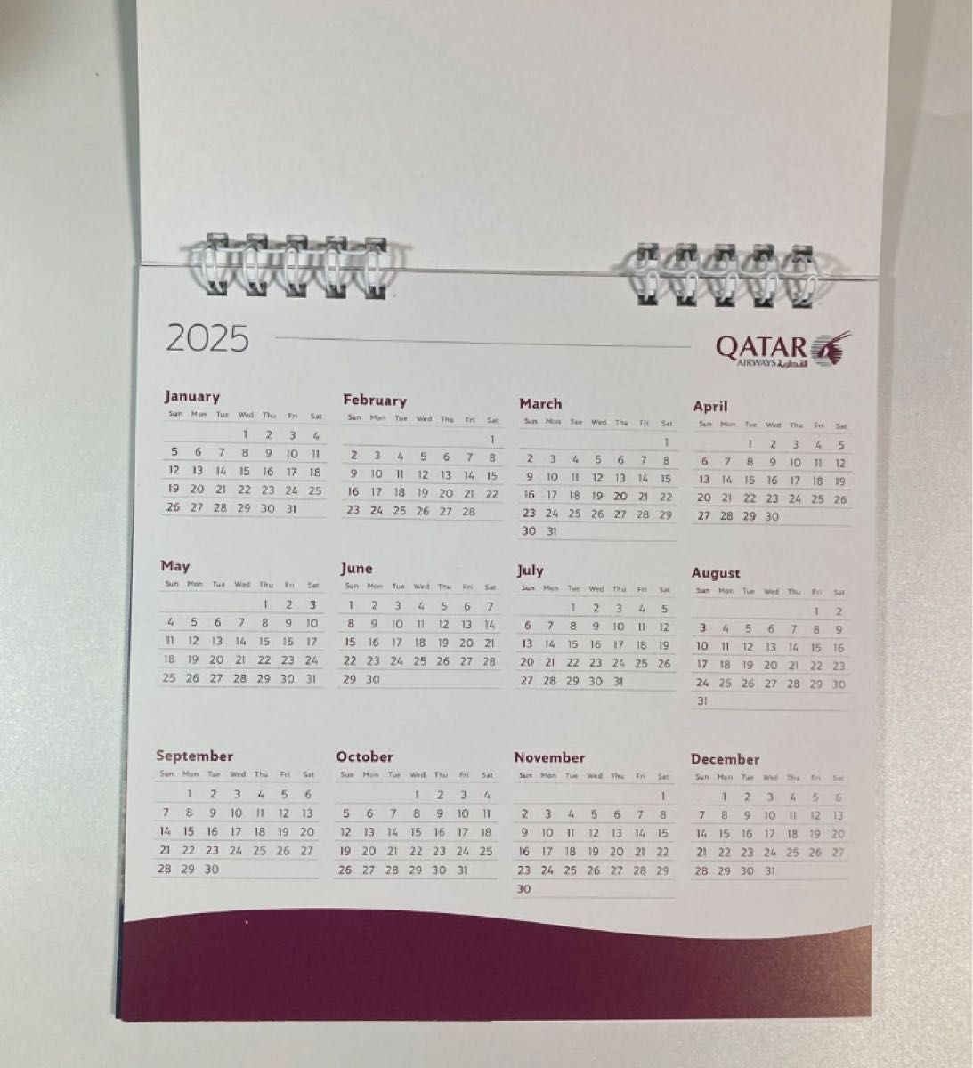 2024  カタール航空　卓上カレンダー  ◆サイズ：約18×18cm