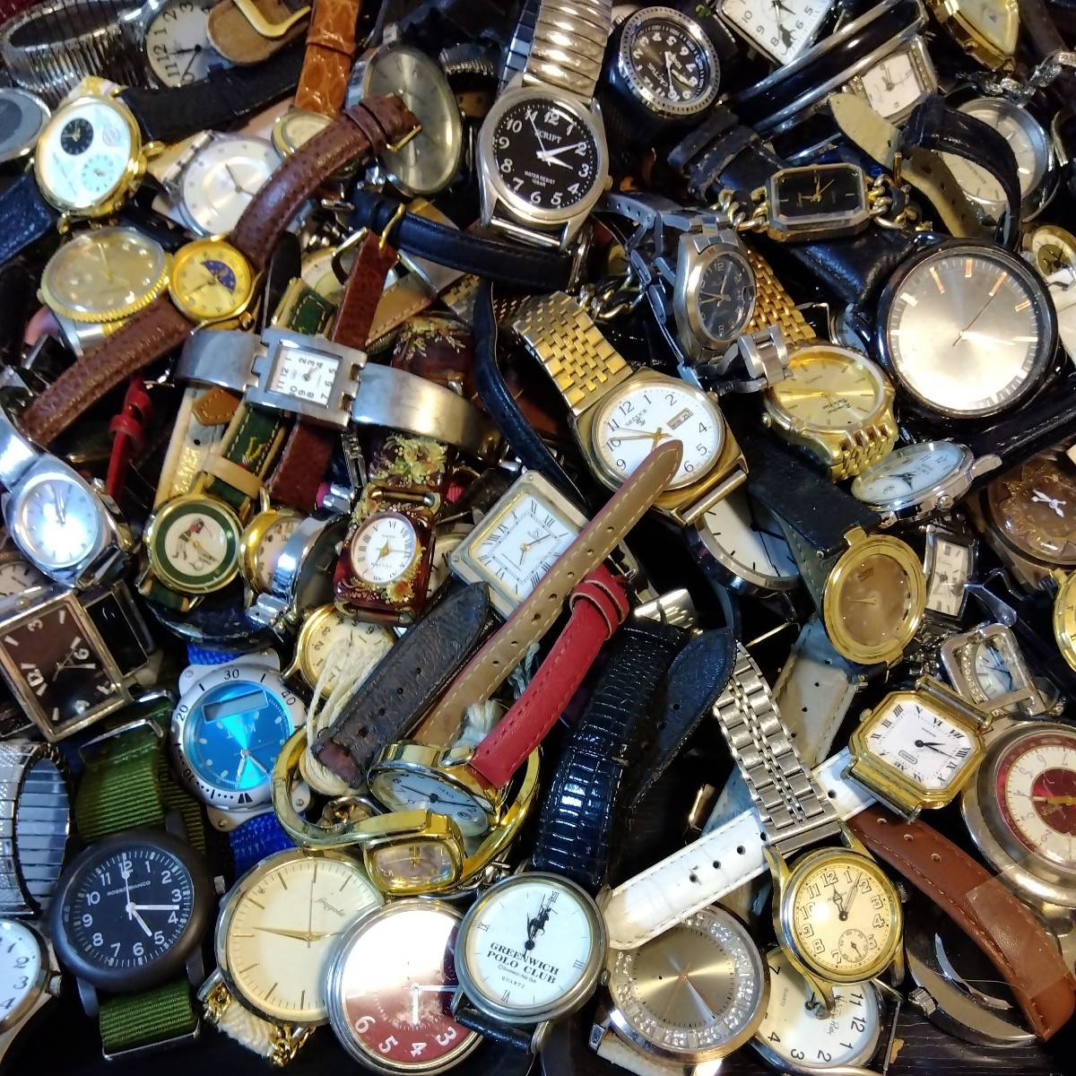 腕時計まとめて　メンズ腕時計　レディース腕時計　懐中時計含む合計670個ジャンク_画像3