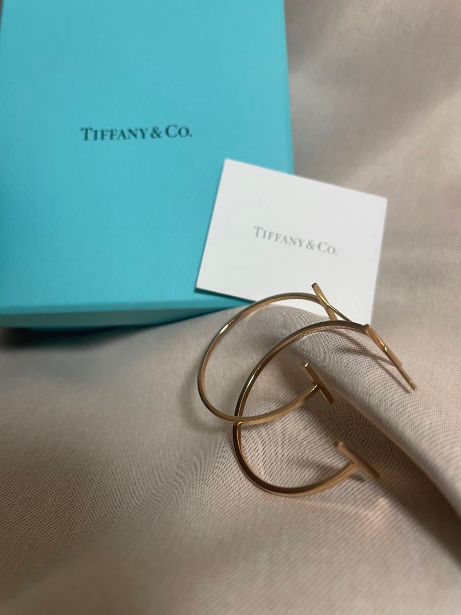 Tiffany T ワイヤー フープ　ピアス 