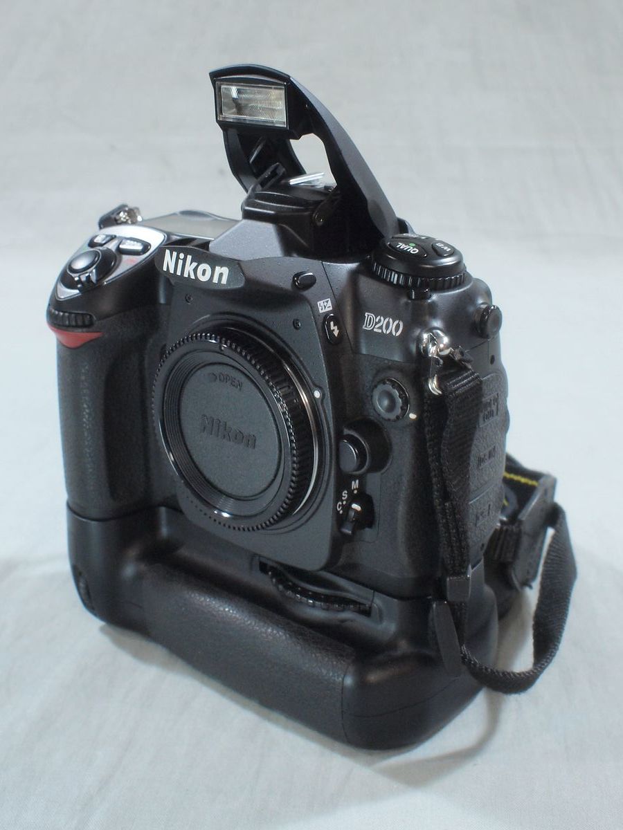 ■Nikon ニコン D200 デジタル一眼レフカメラ AF-S DX VR Zoom-Nikkor 18-200mm f/3.5-5.6G IF-ED レンズ ボディ ケース 箱付■_画像6
