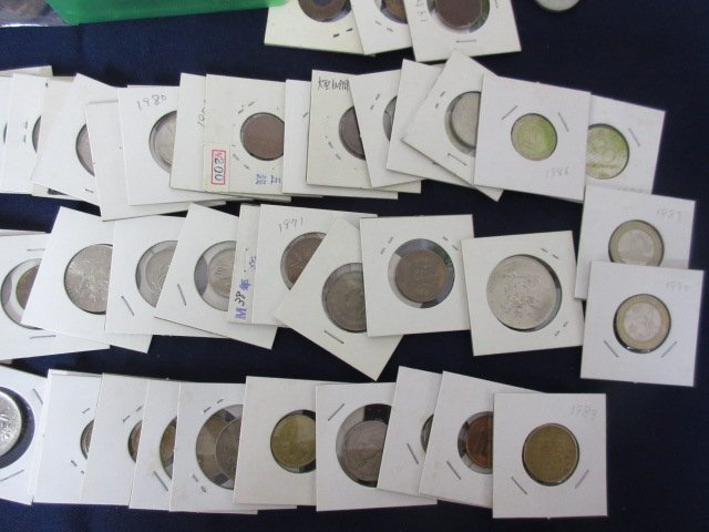 海外コイン　紙幣　メダル　色々セット　中国　香港　イギリス　フランス　オーストラリアなど　古銭　送料無料！_画像7