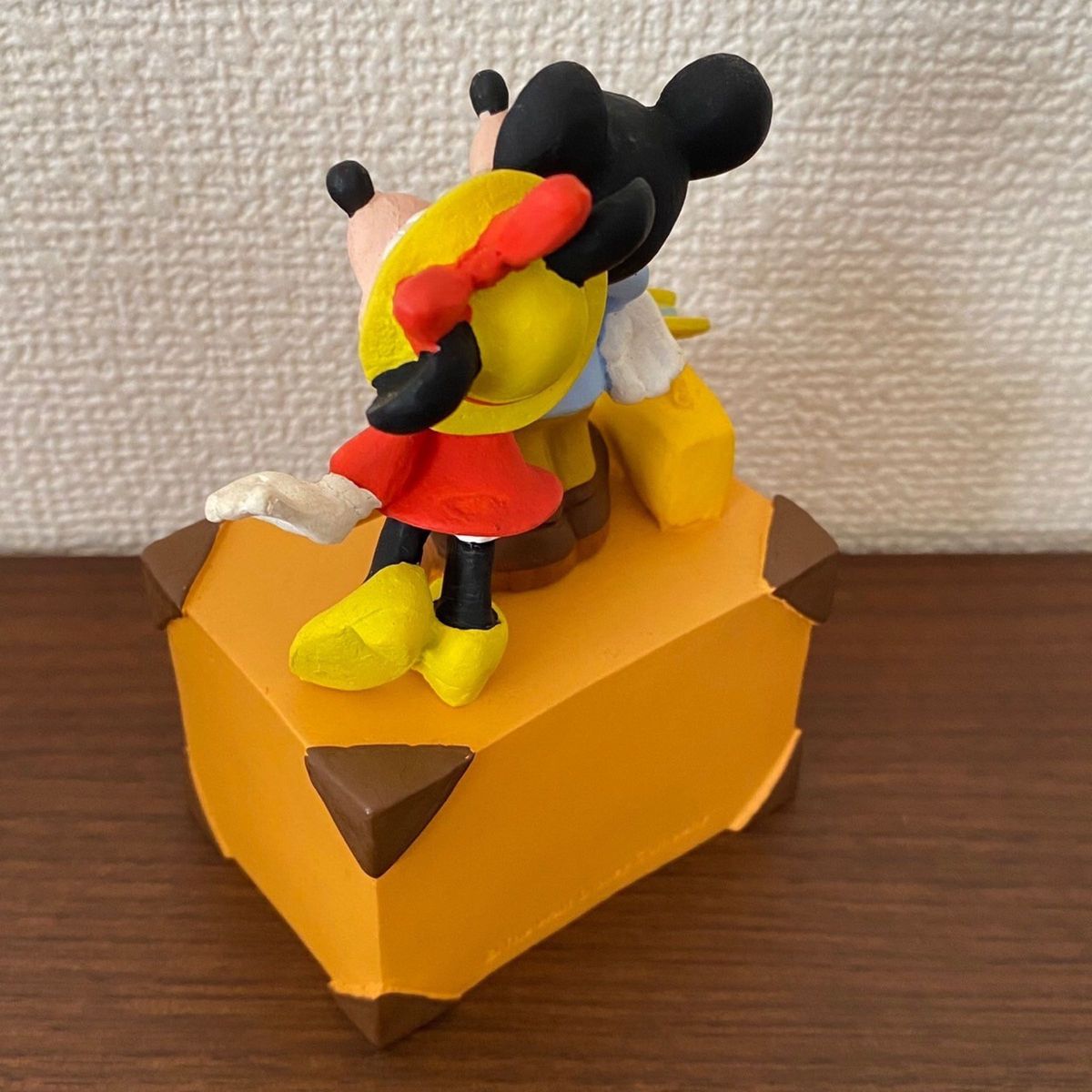 昭和レトロ ミッキーマウス写真立て ミッキー ミニー貯金箱 東京 昭和レトロ ミッキーマウス写真立て ミッキー ミニー貯金箱 東京