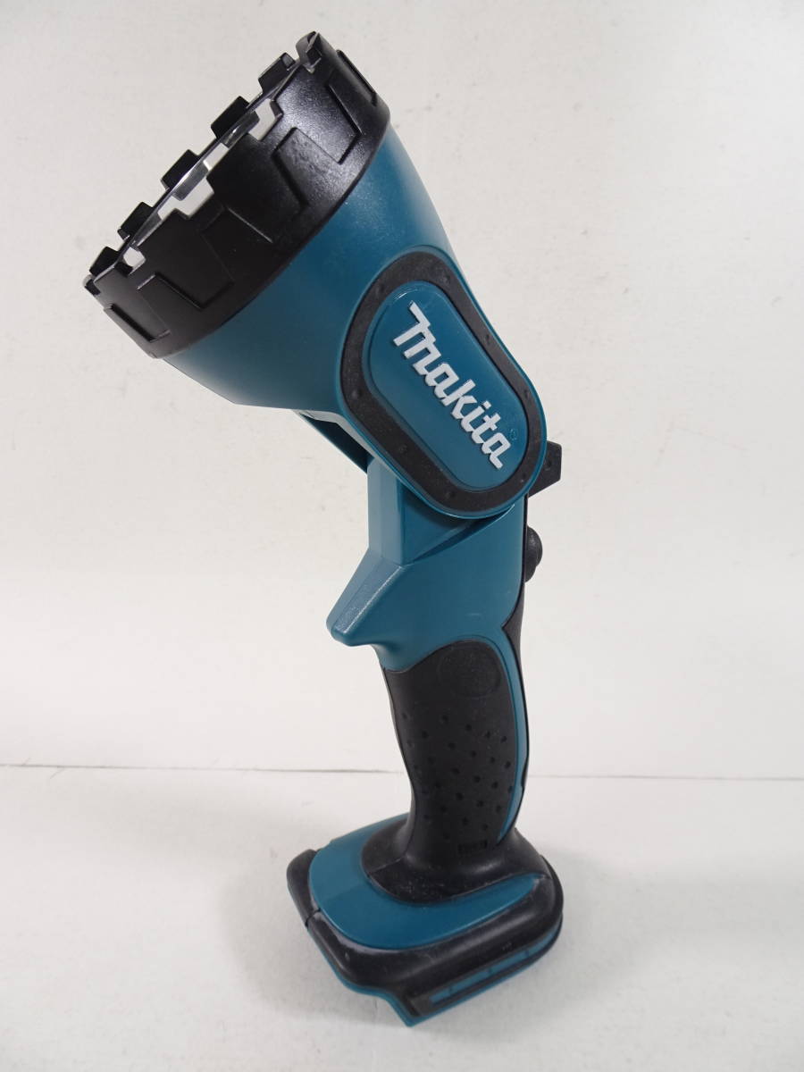 43/Ω834★makita 14.4V 充電式ライト ML145★中古品・動作確認OK・バッテリは付きません。_画像1