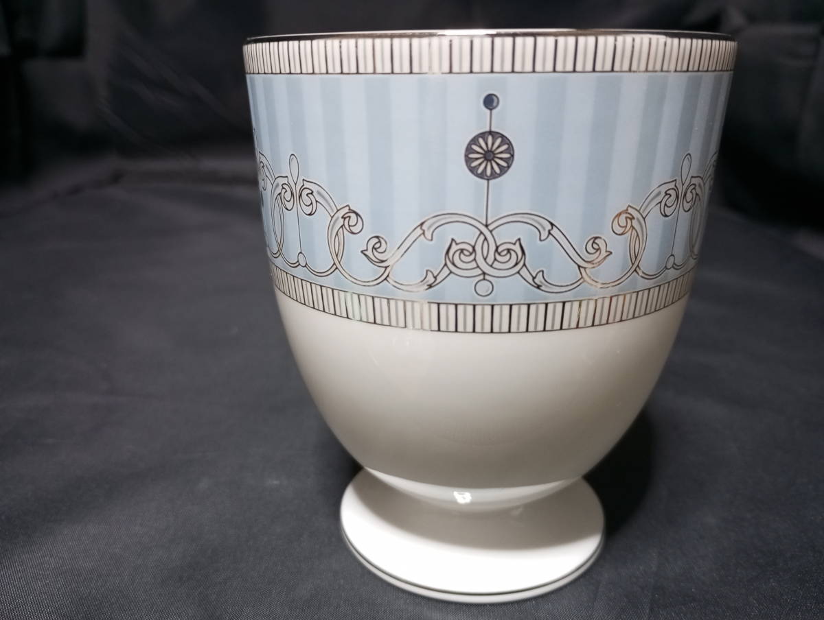 新品未使用◇自宅保管 ウェッジウッド アレクサンドラ マグカップ WEDGWOOD ※専用化粧箱保管中、別のマグと共用中のため箱配送なし