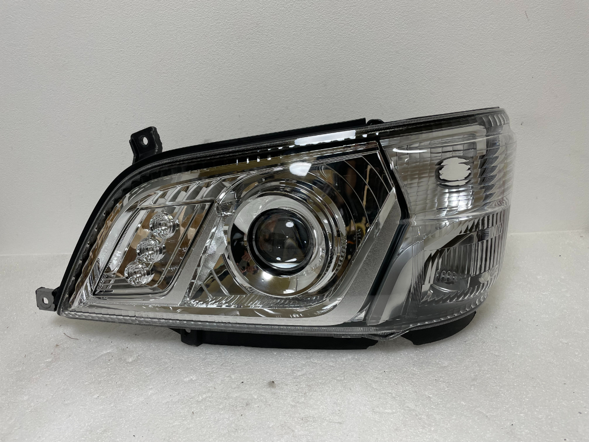 ☆ ダイナ デュトロ XZU700 24V LED 37-25 ヘッドライト 左 ☆31203_画像1