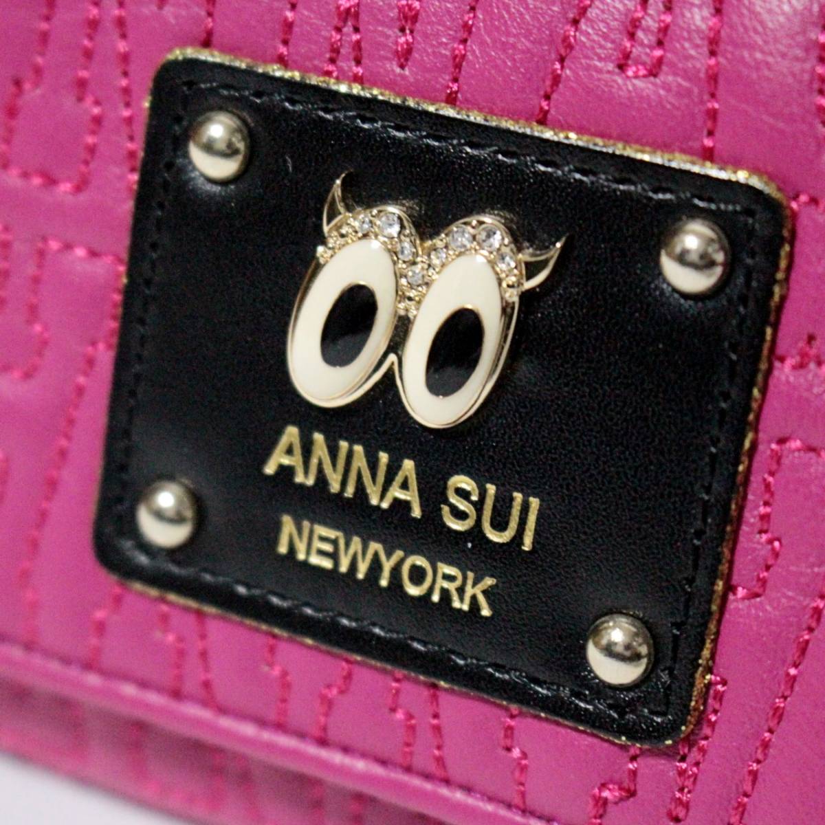 新品 ANNA SUI アナスイ キルティングロゴ総柄 ボックス小銭入れ レザー三つ折り財布　Ｋ3069_画像2