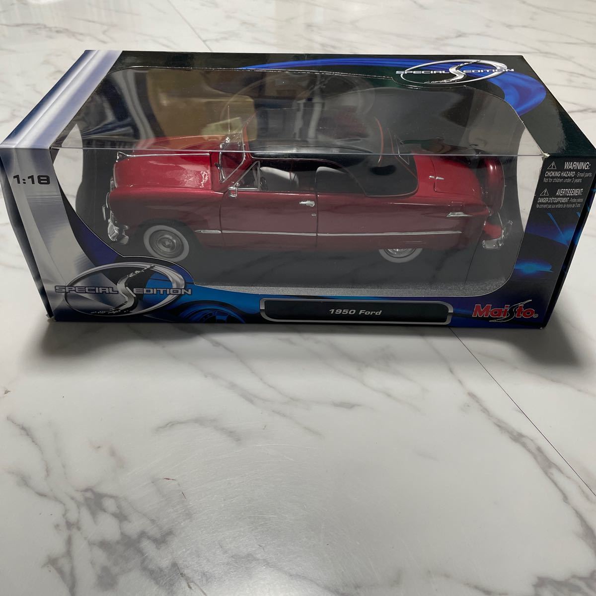 《箱付き》【1/18スケール】1950 Ford Maisto ミニカー 模型 コレクション放出 メタルダイキャスト Special Edition フォード 赤 レッド