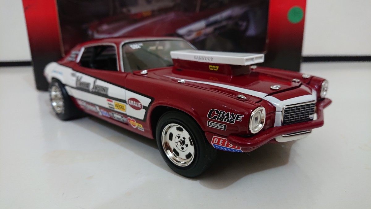 Ertl Collectibles ABULT COLLECTIBLE CHEVROLET LEGENDS1970 Chevy Camaro 1/18 Warren Johnson アーテル シボレー カマロ 1/18 ミニカー_画像2