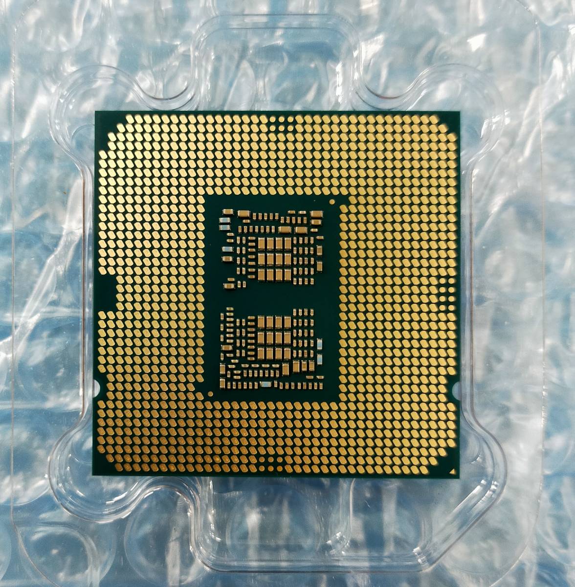 【送料込み・ジャンク】Intel CPU Core i7-10700 　出品番号130_画像2
