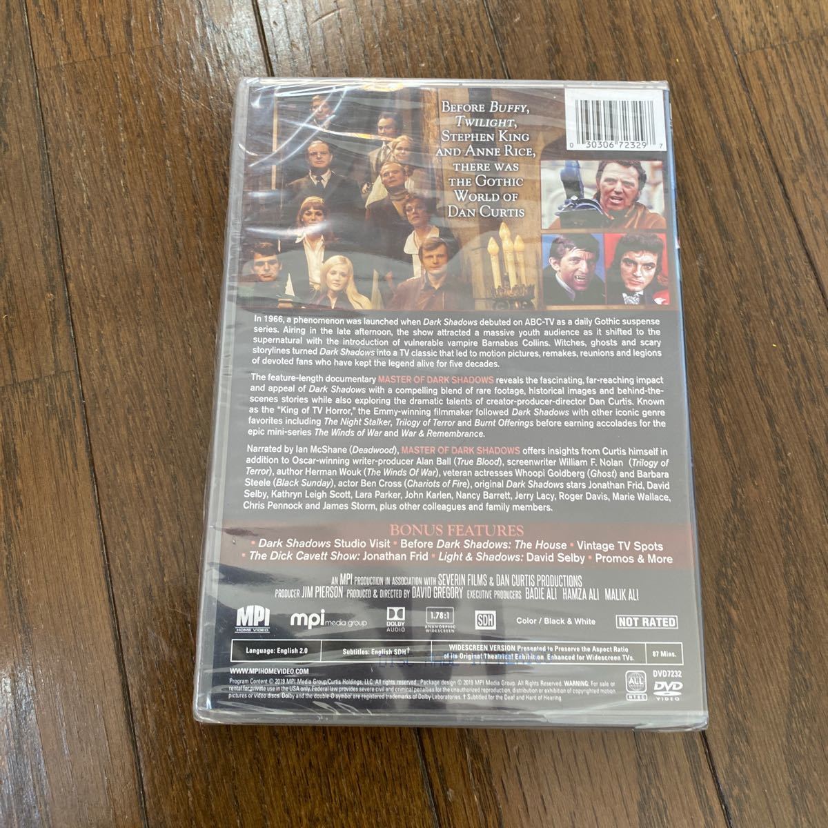 未開封新品　デッドストック　倉庫保管品　DVD 輸入盤　MASTER OF DARK SHADOWS THE GOTHIC WORLD OF DAN CURTIS DVD7232_画像5