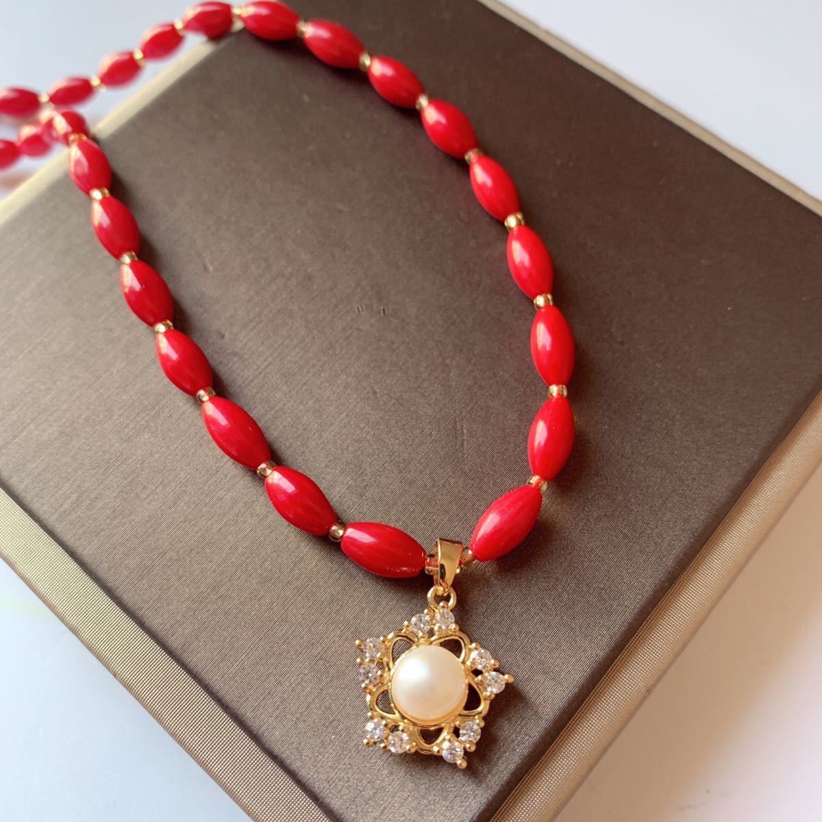 赤珊瑚+淡水真珠 レッドコーラル ネックレス パワーストーン 天然石
