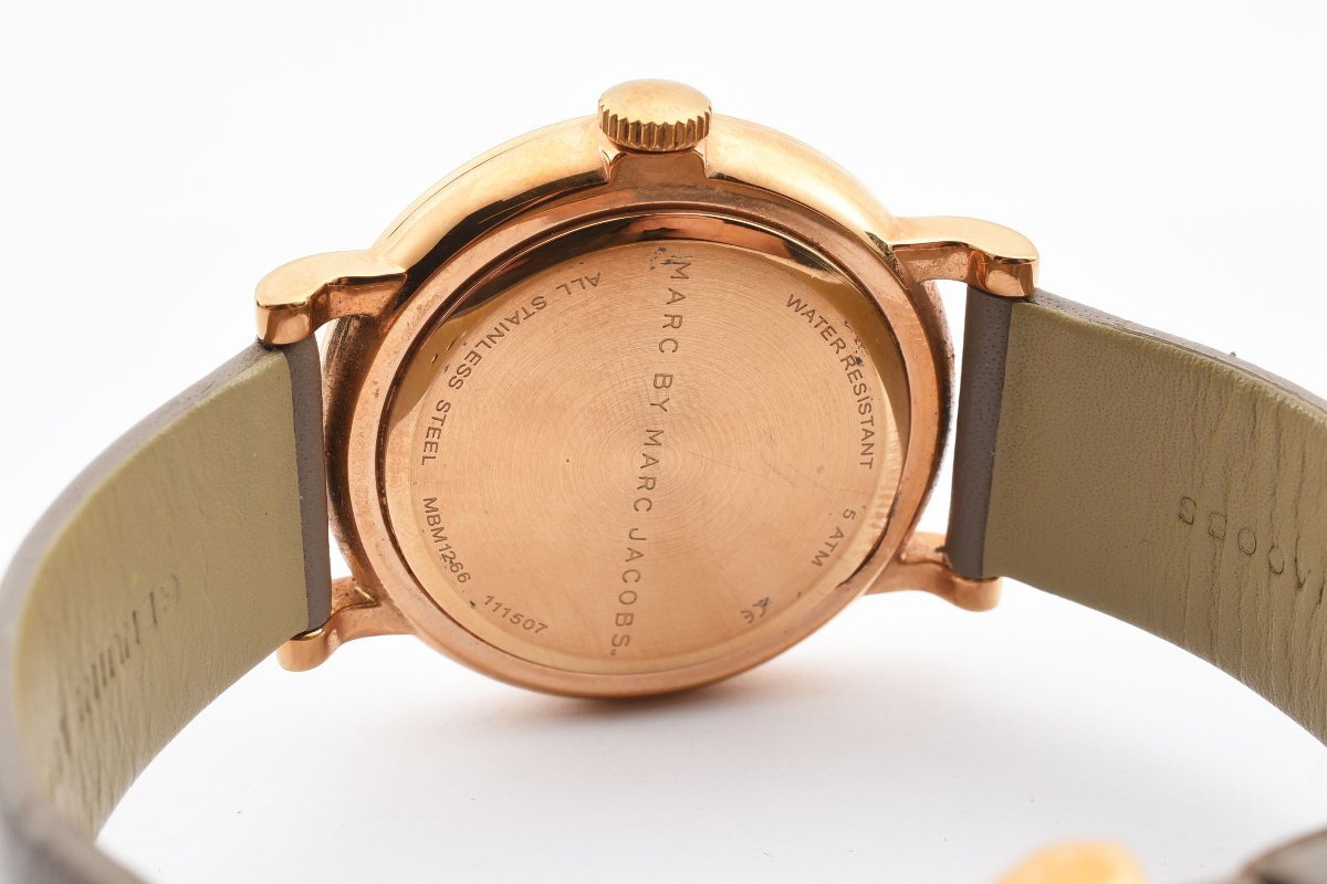 美品 マークバイマークジェイコブス ラウンド ゴールド クォーツ レディース 腕時計 MARC BY JACOBS_画像4
