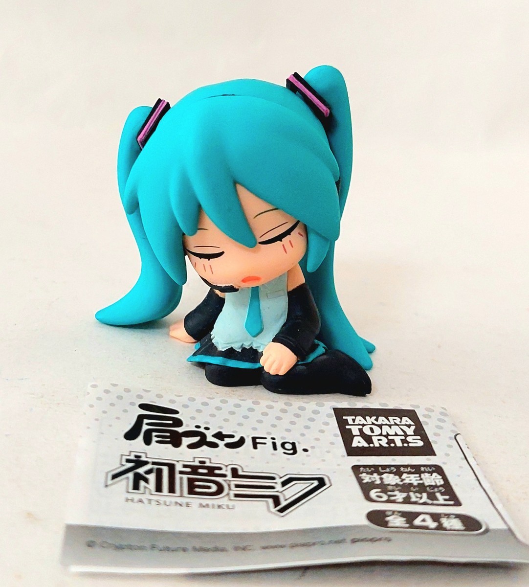 送料200円～☆キュートなころんと手のひらサイズ!「肩ズンFig.初音ミク」フィギュア VOCALOID ボーカロイド ボカロ 美少女 セクシー 萌え_画像1