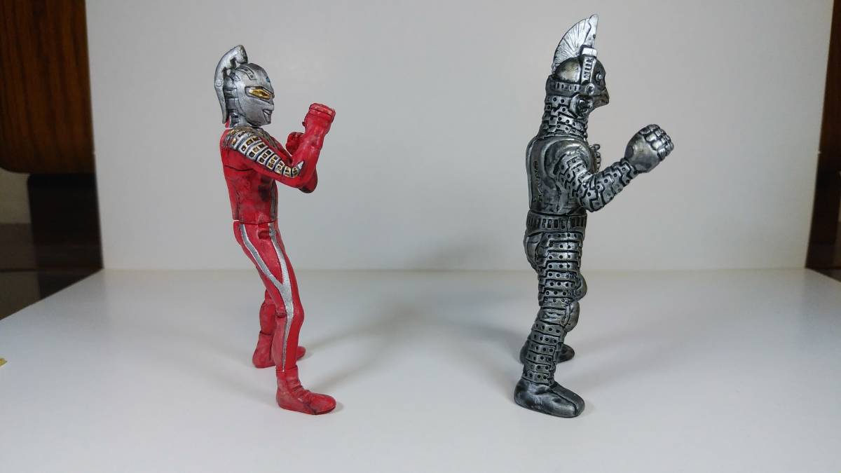 ガシャポンHGウルトラシリーズ・ウルトラセブン＆ウィンダム・リペイント・2個まとめ売り　BANDAI_画像4