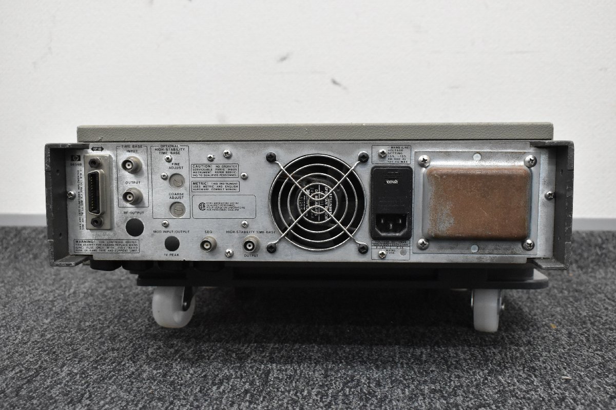 Σ9148 現状品 HEWLETT・PACKARD 8656B SIGNAL GENERATOR ヒューレット・パッカード シグナルジェネレーター_画像6