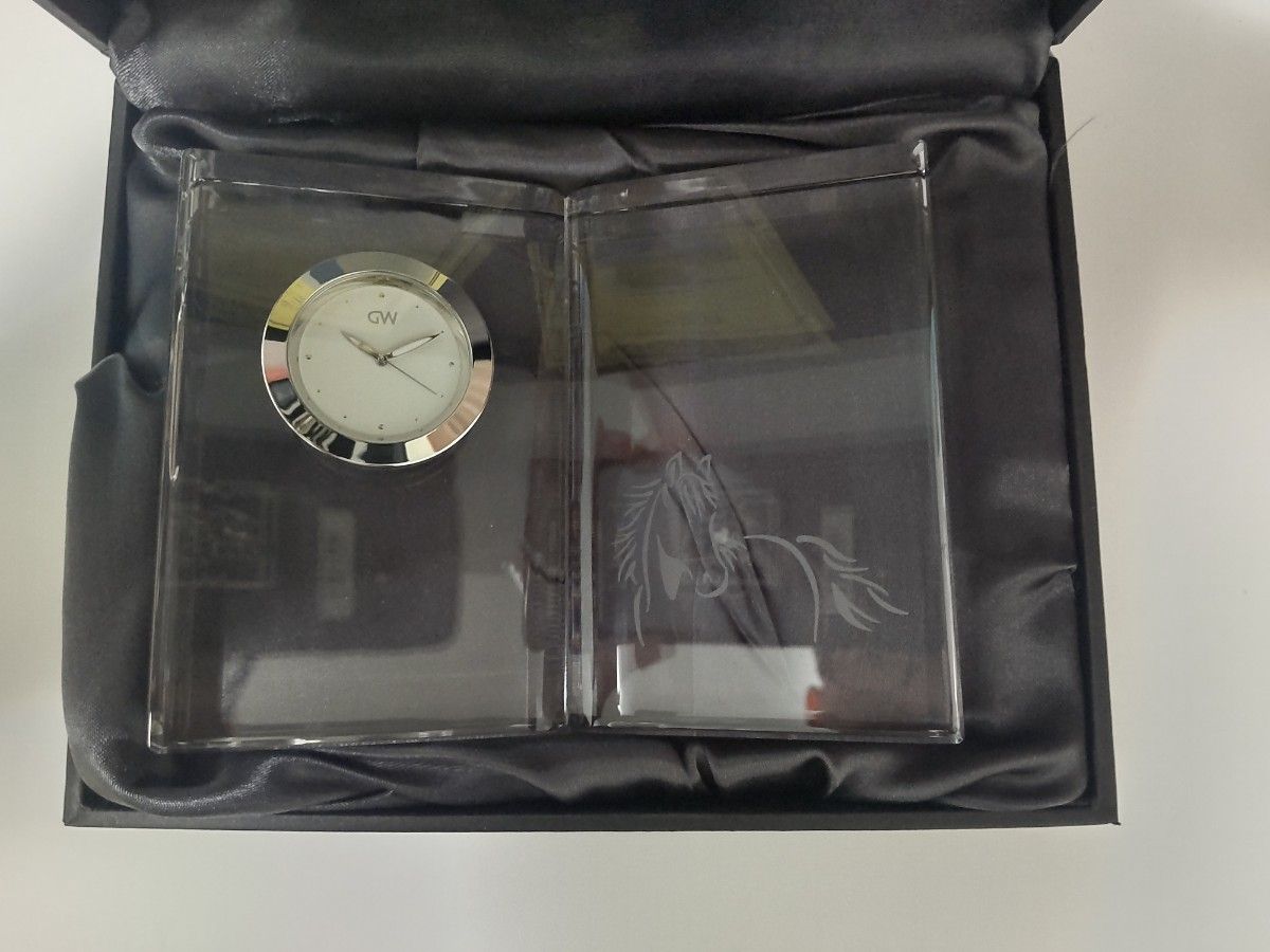 非売品　JRA　WINS限定　クリスタル置き時計　グラスワークス