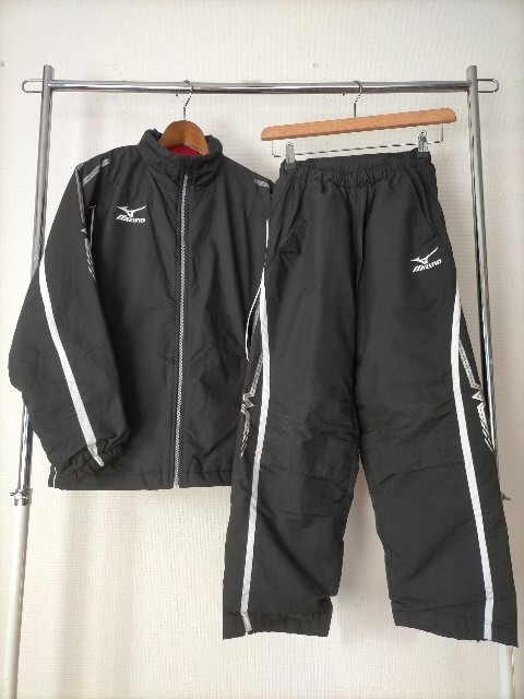 MIZUNO BREATH THERMO Mizuno breath Thermo with cotton lining nappy windbreaker top and bottom setup SS black × silver gray 