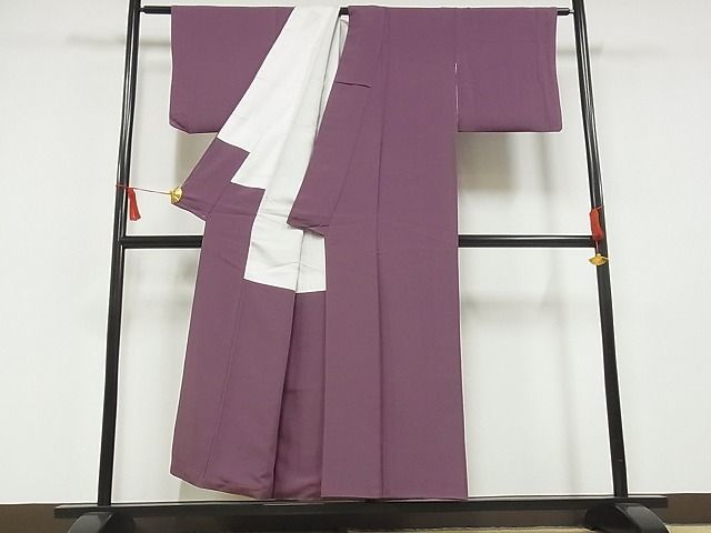 平和屋-こころ店■上質な色無地　似せ紫色　着丈150cm　裄丈62.5cm　正絹　逸品　B-zg7076_画像3