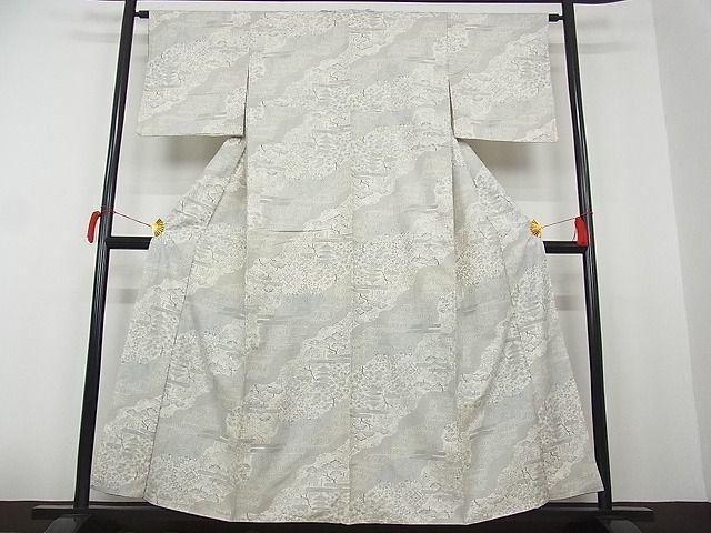 平和屋-こころ店■上質な紬　流水風景花文　着丈155cm　裄丈62.5cm　正絹　逸品　未使用　1B-wt433_画像1